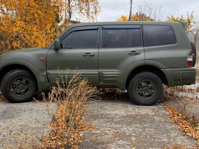 Серый Мицубиси Паджеро, объемом двигателя 3.2 л и пробегом 380 тыс. км за 5000 $, фото 3 на Automoto.ua