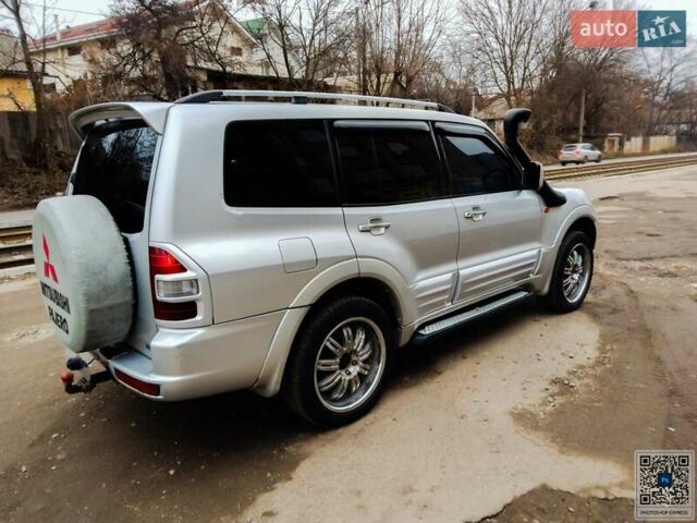 Серый Мицубиси Паджеро, объемом двигателя 3.5 л и пробегом 253 тыс. км за 7500 $, фото 7 на Automoto.ua