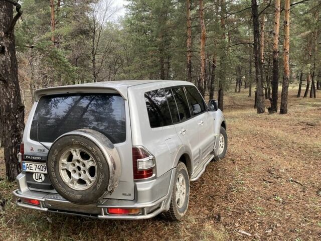 Сірий Міцубісі Паджеро, об'ємом двигуна 3.5 л та пробігом 330 тис. км за 4400 $, фото 4 на Automoto.ua