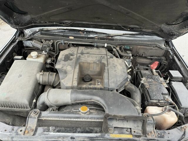 Серый Мицубиси Паджеро, объемом двигателя 3.2 л и пробегом 360 тыс. км за 3673 $, фото 7 на Automoto.ua