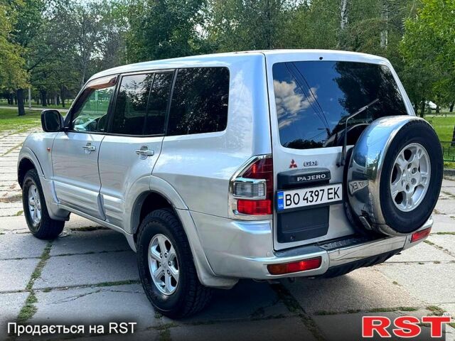 Серый Мицубиси Паджеро, объемом двигателя 3.5 л и пробегом 286 тыс. км за 8999 $, фото 3 на Automoto.ua