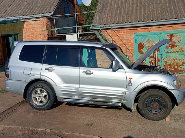 Сірий Міцубісі Паджеро, об'ємом двигуна 3.2 л та пробігом 320 тис. км за 5000 $, фото 2 на Automoto.ua