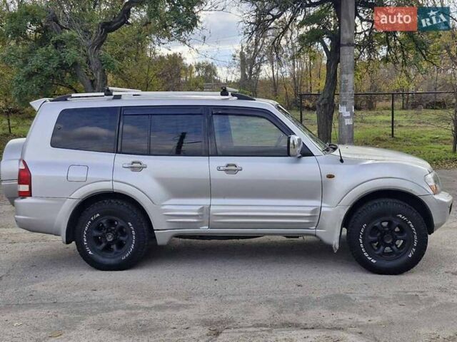 Сірий Міцубісі Паджеро, об'ємом двигуна 3.5 л та пробігом 266 тис. км за 6000 $, фото 3 на Automoto.ua