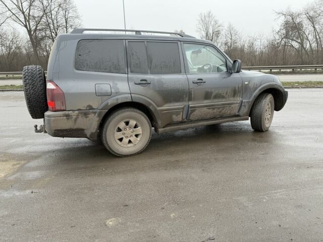 Серый Мицубиси Паджеро, объемом двигателя 3.2 л и пробегом 360 тыс. км за 3673 $, фото 4 на Automoto.ua