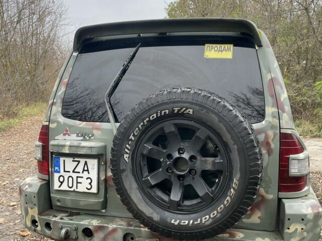 Серый Мицубиси Паджеро, объемом двигателя 3.2 л и пробегом 250 тыс. км за 4000 $, фото 6 на Automoto.ua