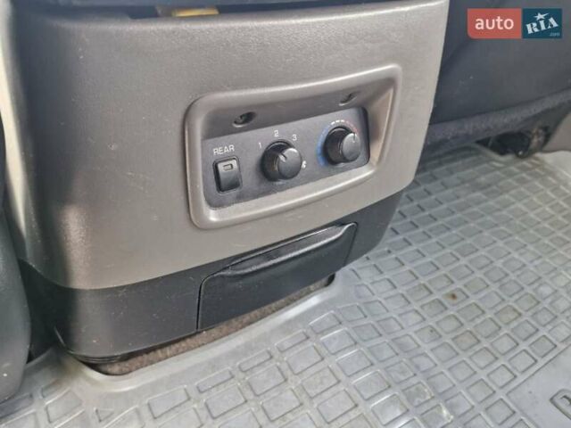 Сірий Міцубісі Паджеро, об'ємом двигуна 3.5 л та пробігом 266 тис. км за 6000 $, фото 12 на Automoto.ua