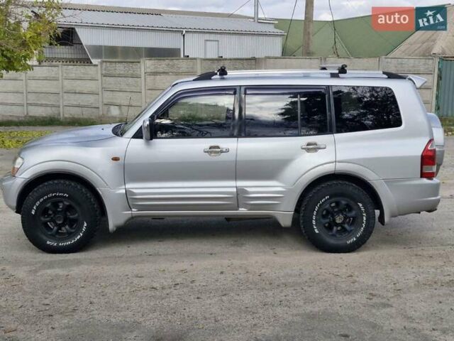Сірий Міцубісі Паджеро, об'ємом двигуна 3.5 л та пробігом 266 тис. км за 6000 $, фото 2 на Automoto.ua