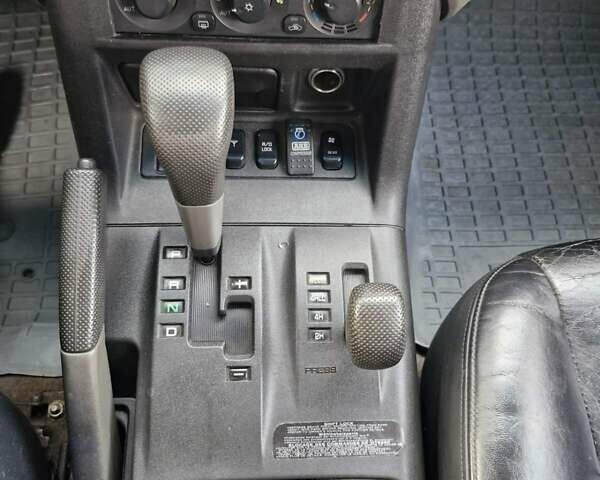Сірий Міцубісі Паджеро, об'ємом двигуна 3.5 л та пробігом 266 тис. км за 6000 $, фото 21 на Automoto.ua