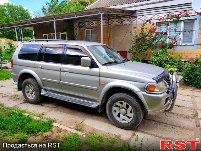 Серый Мицубиси Паджеро, объемом двигателя 3 л и пробегом 327 тыс. км за 7000 $, фото 6 на Automoto.ua