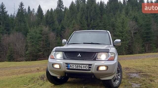 Серый Мицубиси Паджеро, объемом двигателя 3.5 л и пробегом 316 тыс. км за 7400 $, фото 3 на Automoto.ua