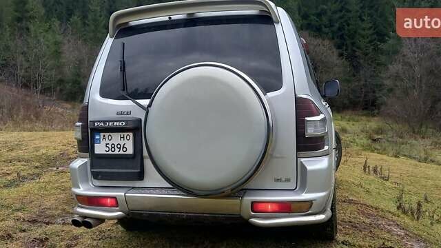 Серый Мицубиси Паджеро, объемом двигателя 3.5 л и пробегом 316 тыс. км за 7400 $, фото 1 на Automoto.ua