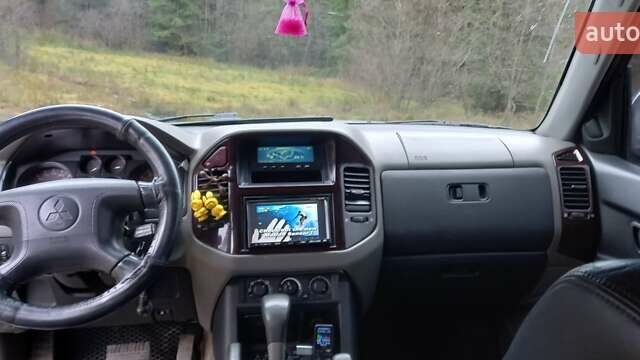 Серый Мицубиси Паджеро, объемом двигателя 3.5 л и пробегом 316 тыс. км за 7400 $, фото 4 на Automoto.ua