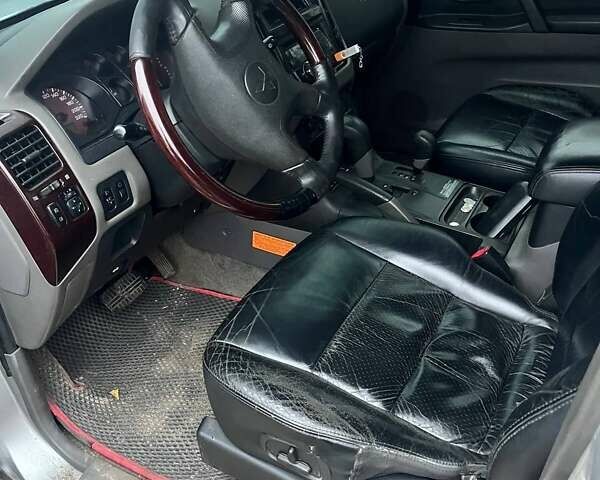 Сірий Міцубісі Паджеро, об'ємом двигуна 3.5 л та пробігом 318 тис. км за 5999 $, фото 7 на Automoto.ua