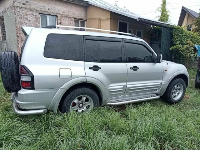 Сірий Міцубісі Паджеро, об'ємом двигуна 3.5 л та пробігом 400 тис. км за 6800 $, фото 5 на Automoto.ua