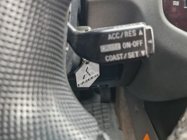 Сірий Міцубісі Паджеро, об'ємом двигуна 3.5 л та пробігом 262 тис. км за 6000 $, фото 23 на Automoto.ua