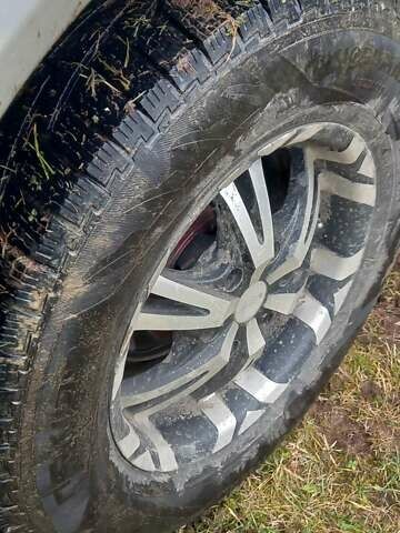 Серый Мицубиси Паджеро, объемом двигателя 3.5 л и пробегом 316 тыс. км за 7400 $, фото 5 на Automoto.ua