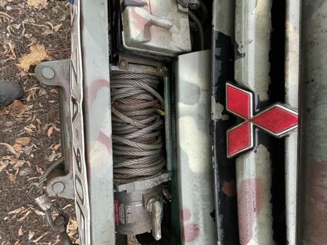 Серый Мицубиси Паджеро, объемом двигателя 3.2 л и пробегом 250 тыс. км за 4000 $, фото 11 на Automoto.ua