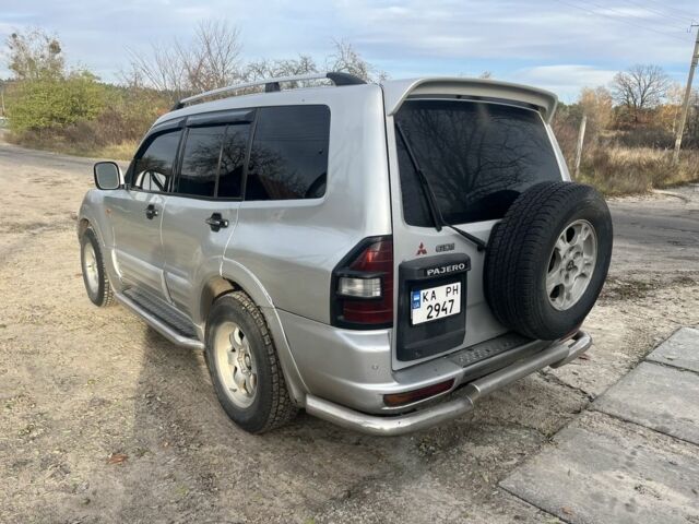 Сірий Міцубісі Паджеро, об'ємом двигуна 3.5 л та пробігом 400 тис. км за 6800 $, фото 3 на Automoto.ua