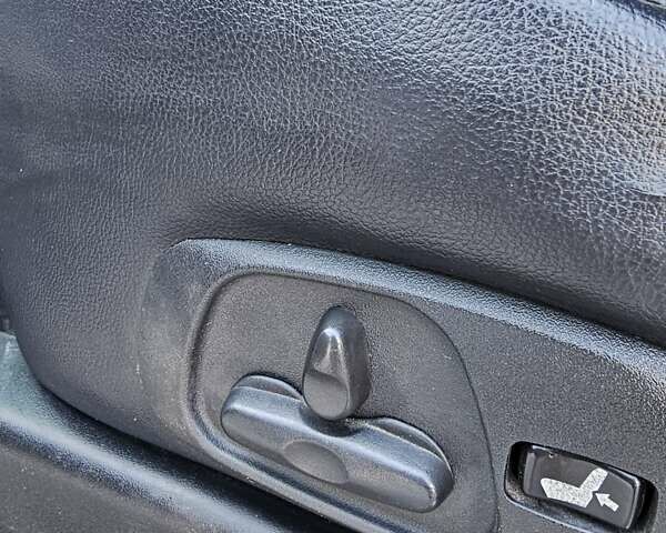 Серый Мицубиси Паджеро, объемом двигателя 3.5 л и пробегом 200 тыс. км за 4490 $, фото 25 на Automoto.ua