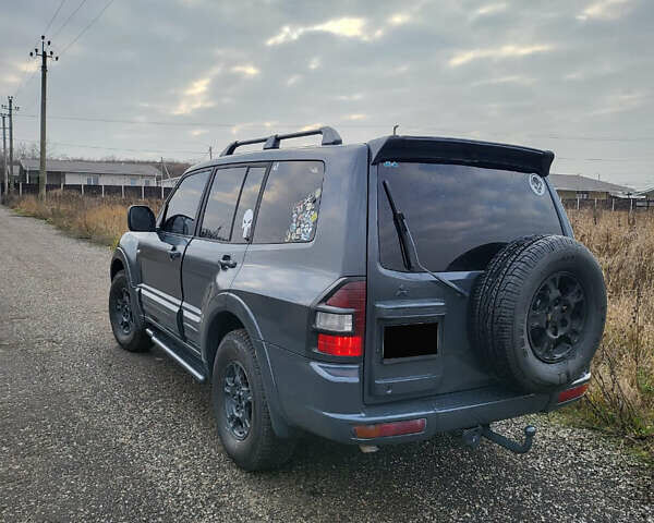 Серый Мицубиси Паджеро, объемом двигателя 3.2 л и пробегом 268 тыс. км за 6800 $, фото 3 на Automoto.ua