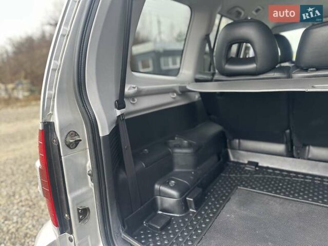 Серый Мицубиси Паджеро, объемом двигателя 3.5 л и пробегом 299 тыс. км за 6700 $, фото 33 на Automoto.ua