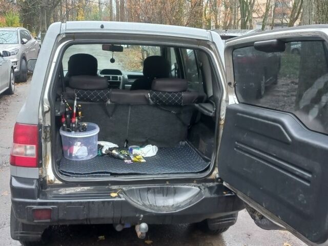 Сірий Міцубісі Паджеро, об'ємом двигуна 1.8 л та пробігом 146 тис. км за 4550 $, фото 7 на Automoto.ua