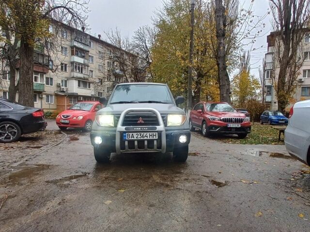 Сірий Міцубісі Паджеро, об'ємом двигуна 1.8 л та пробігом 146 тис. км за 4550 $, фото 19 на Automoto.ua