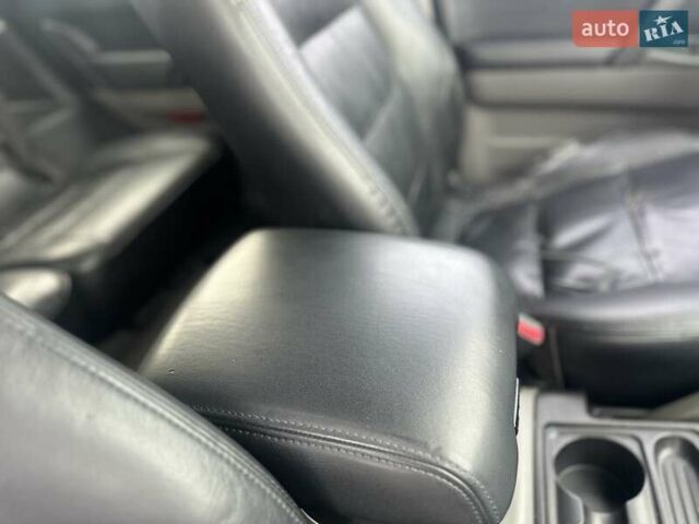 Серый Мицубиси Паджеро, объемом двигателя 3.5 л и пробегом 299 тыс. км за 6700 $, фото 31 на Automoto.ua