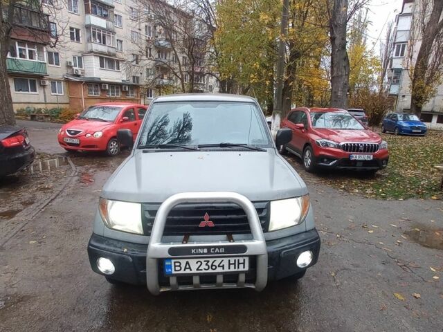 Сірий Міцубісі Паджеро, об'ємом двигуна 1.8 л та пробігом 146 тис. км за 4550 $, фото 20 на Automoto.ua