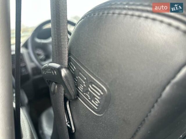 Серый Мицубиси Паджеро, объемом двигателя 3.5 л и пробегом 299 тыс. км за 6700 $, фото 46 на Automoto.ua