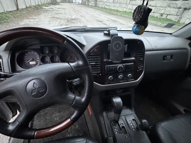 Сірий Міцубісі Паджеро, об'ємом двигуна 0 л та пробігом 200 тис. км за 1500 $, фото 6 на Automoto.ua