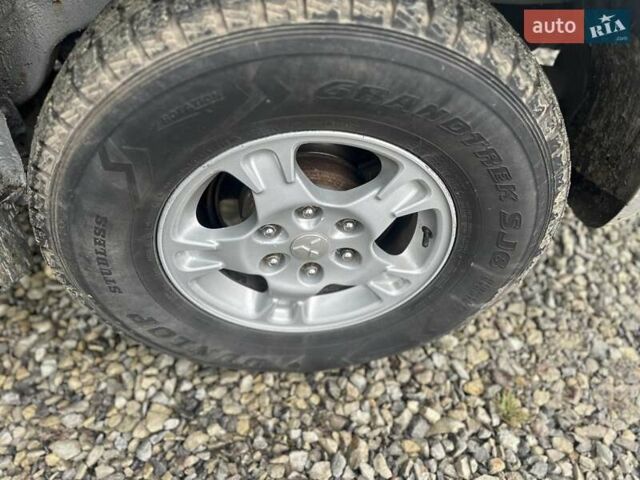 Серый Мицубиси Паджеро, объемом двигателя 3.5 л и пробегом 299 тыс. км за 6700 $, фото 42 на Automoto.ua