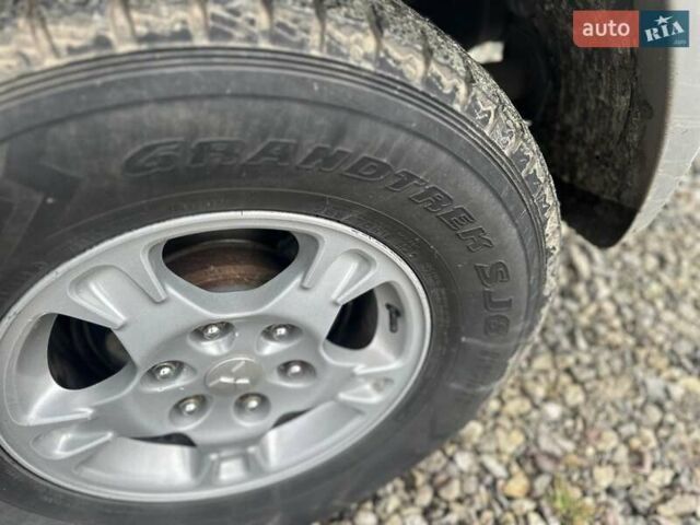 Серый Мицубиси Паджеро, объемом двигателя 3.5 л и пробегом 299 тыс. км за 6700 $, фото 45 на Automoto.ua