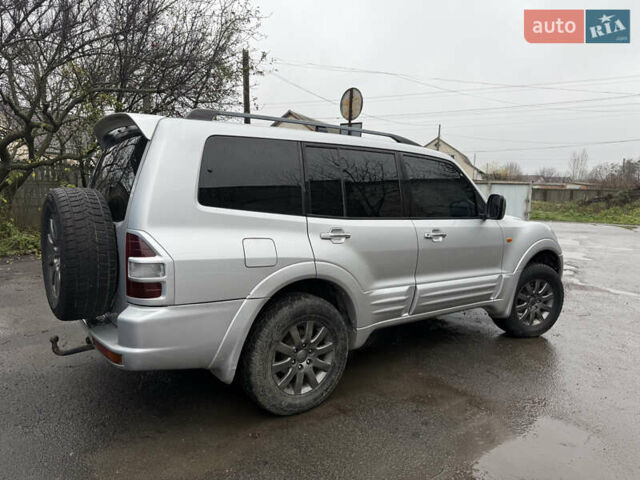 Сірий Міцубісі Паджеро, об'ємом двигуна 3.2 л та пробігом 354 тис. км за 8300 $, фото 5 на Automoto.ua