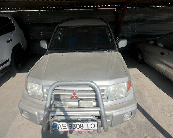 Серый Мицубиси Паджеро, объемом двигателя 1.8 л и пробегом 115 тыс. км за 6000 $, фото 1 на Automoto.ua