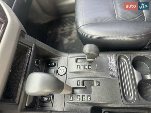 Серый Мицубиси Паджеро, объемом двигателя 3.5 л и пробегом 299 тыс. км за 6700 $, фото 52 на Automoto.ua