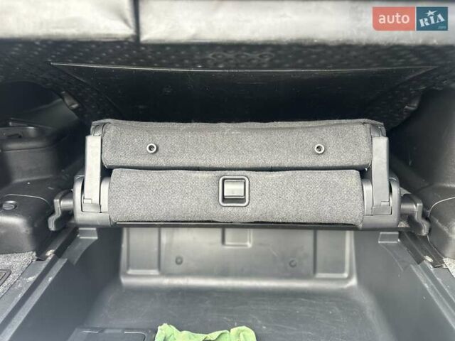 Серый Мицубиси Паджеро, объемом двигателя 3.5 л и пробегом 299 тыс. км за 6700 $, фото 40 на Automoto.ua