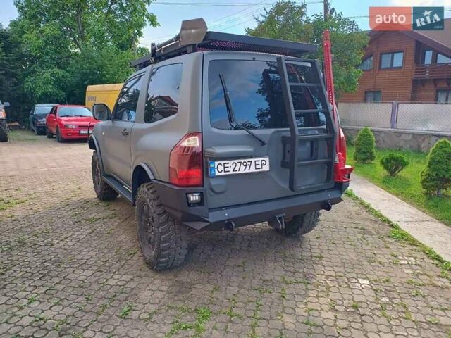 Серый Мицубиси Паджеро, объемом двигателя 3.2 л и пробегом 250 тыс. км за 16000 $, фото 3 на Automoto.ua