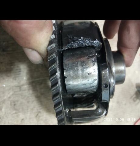 Мицубиси Паджеро 2002 в Барвенковом на Automoto.ua Серый Мицубиси Паджеро, объемом двигателя 3.2 л и пробегом 300 тыс. км за 3700 $, фото 8 на Automoto.ua