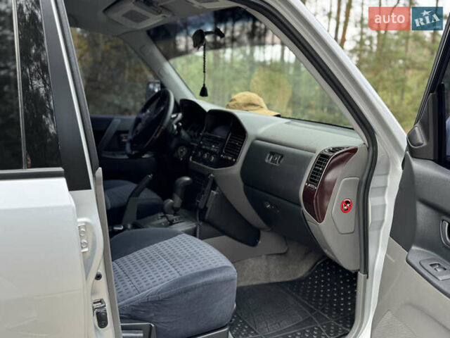 Мицубиси Паджеро 2002 в Луцке на Automoto.ua Серый Мицубиси Паджеро, объемом двигателя 3.2 л и пробегом 337 тыс. км за 8900 $, фото 16 на Automoto.ua