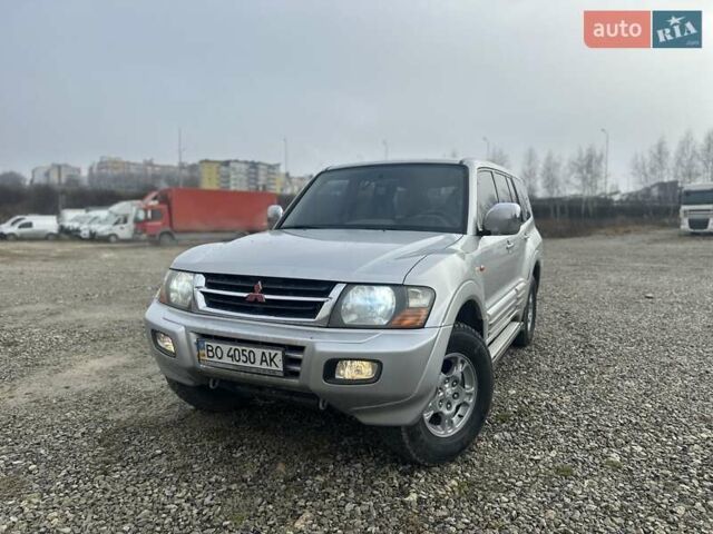 Серый Мицубиси Паджеро, объемом двигателя 3.5 л и пробегом 299 тыс. км за 6700 $, фото 2 на Automoto.ua