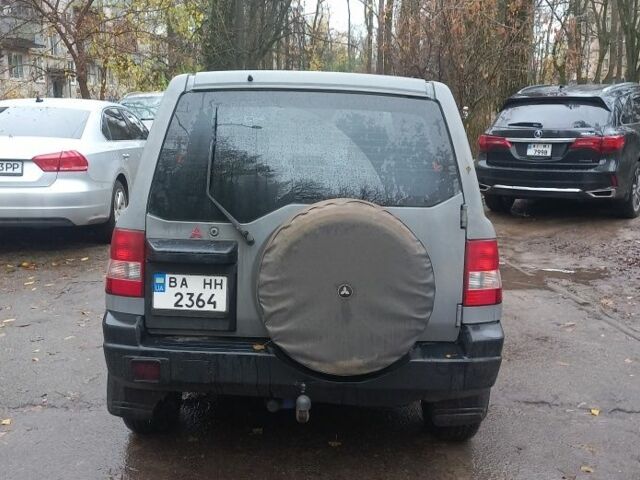 Сірий Міцубісі Паджеро, об'ємом двигуна 1.8 л та пробігом 146 тис. км за 4550 $, фото 4 на Automoto.ua