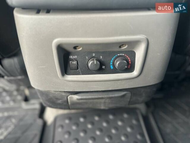 Серый Мицубиси Паджеро, объемом двигателя 3.5 л и пробегом 299 тыс. км за 6700 $, фото 60 на Automoto.ua