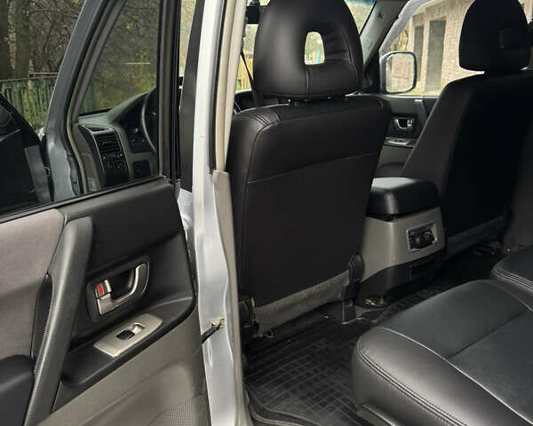 Серый Мицубиси Паджеро, объемом двигателя 3.2 л и пробегом 481 тыс. км за 7300 $, фото 13 на Automoto.ua