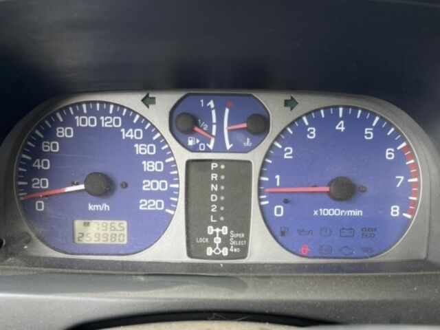 Серый Мицубиси Паджеро, объемом двигателя 2 л и пробегом 260 тыс. км за 4500 $, фото 10 на Automoto.ua