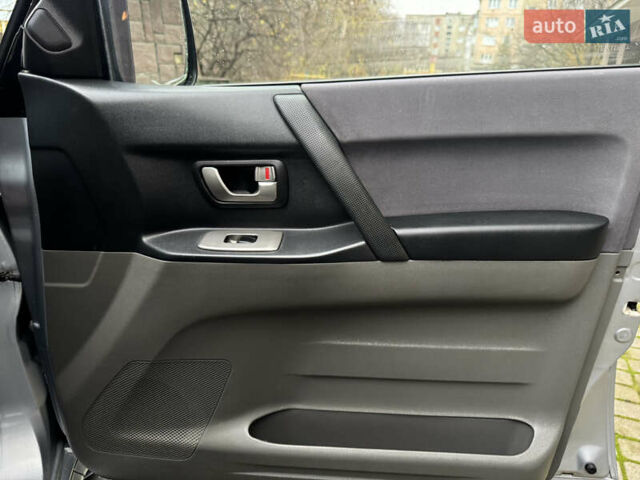 Серый Мицубиси Паджеро, объемом двигателя 3.2 л и пробегом 481 тыс. км за 7300 $, фото 23 на Automoto.ua