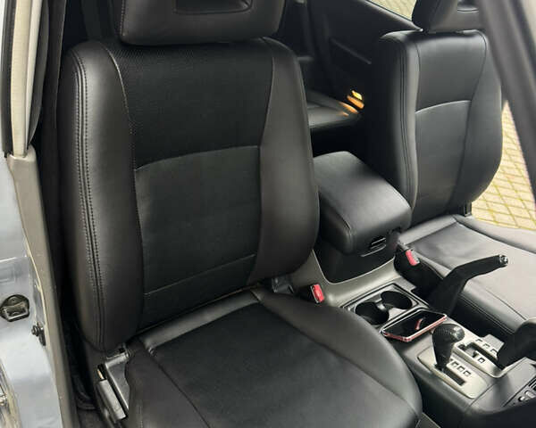 Серый Мицубиси Паджеро, объемом двигателя 3.2 л и пробегом 481 тыс. км за 7300 $, фото 21 на Automoto.ua