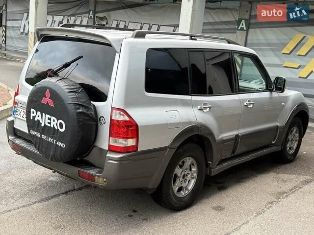Серый Мицубиси Паджеро, объемом двигателя 3.5 л и пробегом 395 тыс. км за 5999 $, фото 20 на Automoto.ua