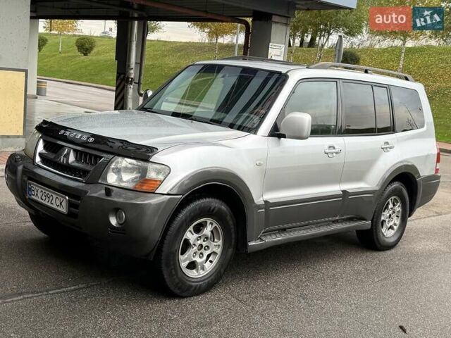 Серый Мицубиси Паджеро, объемом двигателя 3.5 л и пробегом 395 тыс. км за 5999 $, фото 18 на Automoto.ua