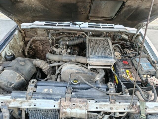 Сірий Міцубісі Паджеро, об'ємом двигуна 3 л та пробігом 380 тис. км за 3650 $, фото 6 на Automoto.ua